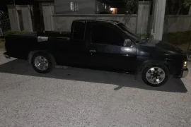1995 Nissan pickup