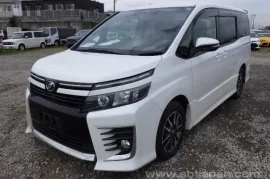 Toyota voxy excellent condition newly imported